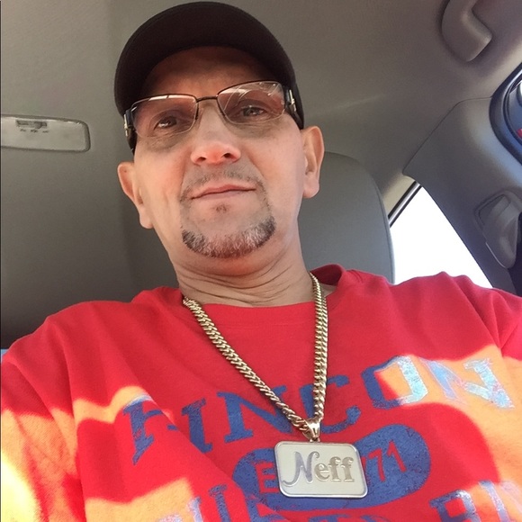 Meet your Posher, Neftali - Picture 2 of 8